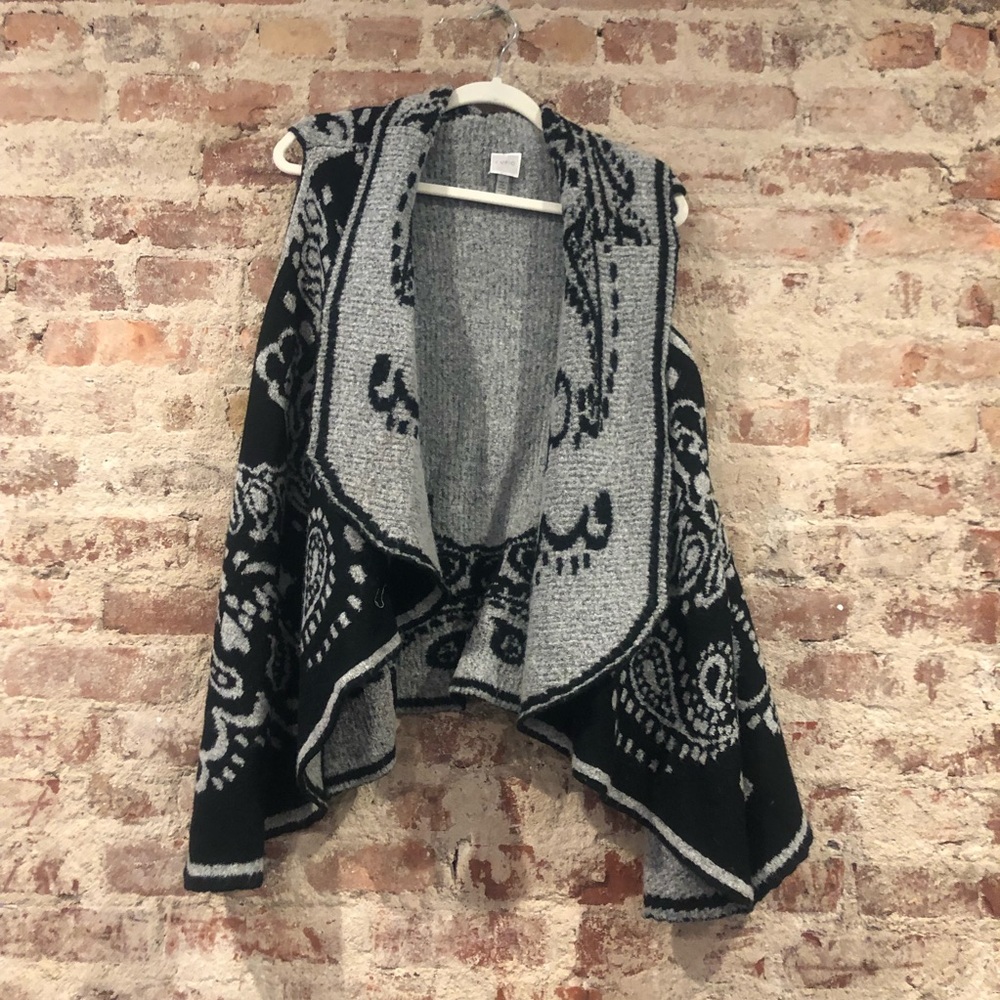 Cupio Vest Sweater